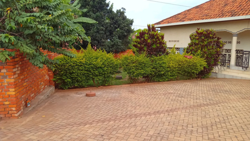 house-for-sale-big-6