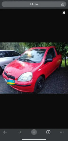 toyota-yaris-big-0