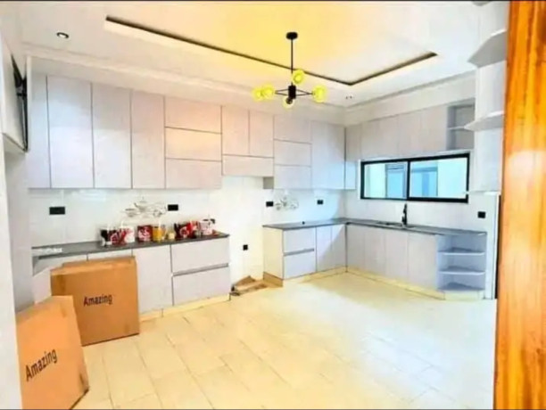 kimihurura-near-rdb-amazing-big-villa-for-sale-at-450millions-tel-big-3