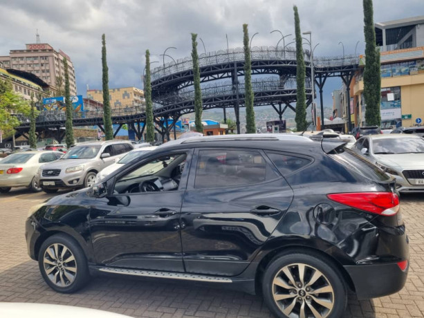 hyundai-tucson-big-4