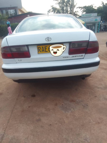 toyota-carina-e-big-0