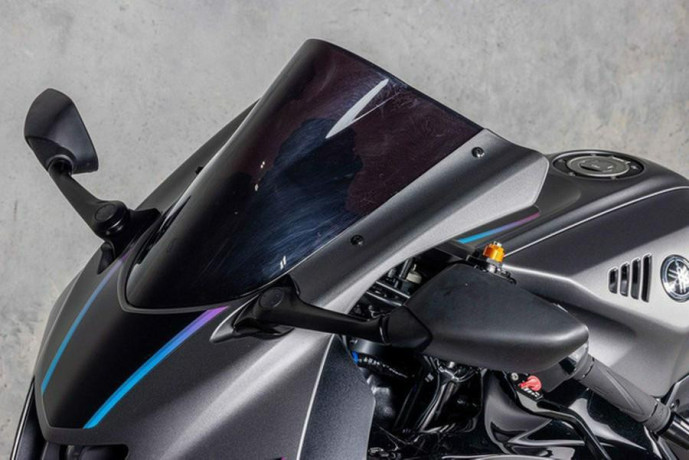 2024-yamaha-yzf-r7-big-1