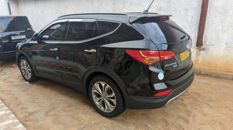 hyundai-santafe-big-0