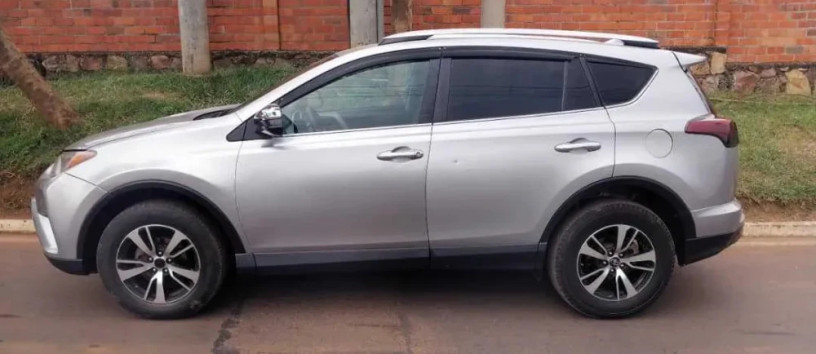toyota-rav4-big-0