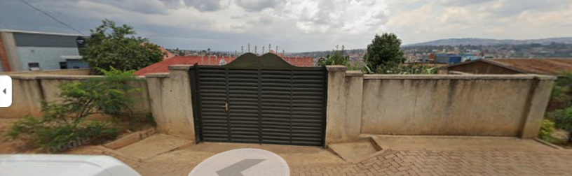 land-for-sale-two-houses-and-on-tarmac-road-big-3