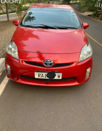toyota-prius-hybrid-automatic-for-sale-big-3