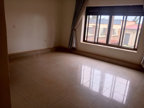 kimironko-unfurnished-house-for-rent-in-kigali-big-4