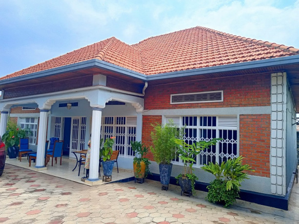 kigali-house-for-sale-in-gisozi-on-the-tarmac-road-big-4