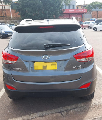 hyundai-tucson-big-0