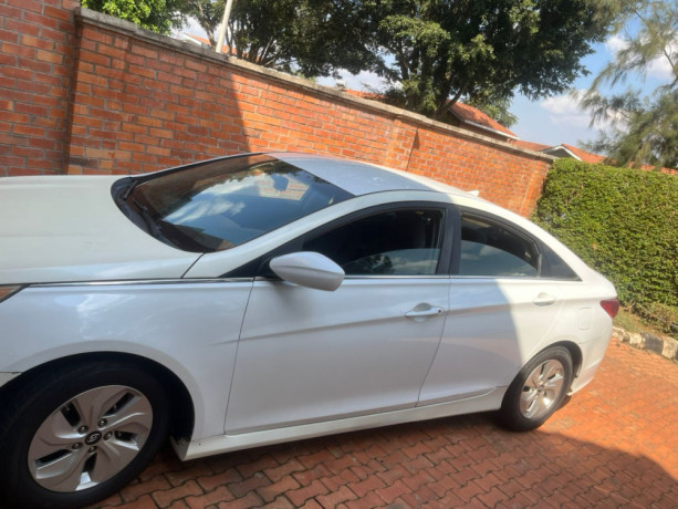hyundai-sonata-big-1
