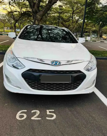 hyundai-sonata-hybrid-2013-for-sale-big-1