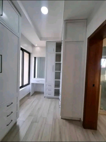 kibagabaga-around-nyarutarama-5bedrooms-house-for-sale-at-450m-in-good-location-big-5