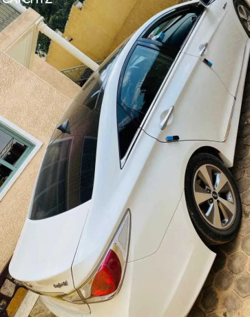 hyundai-sonata-big-0