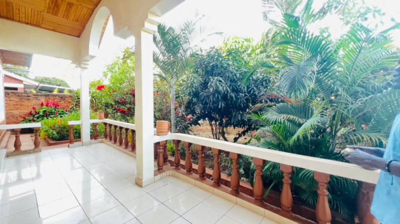 kimironko-fully-furnished-5bedrooms-house-for-rent-at-1m-680-in-good-location-big-0