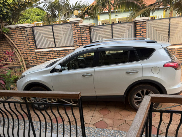 toyota-rav4-big-4
