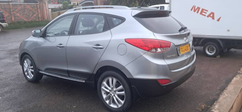 hyundai-tucson-big-2