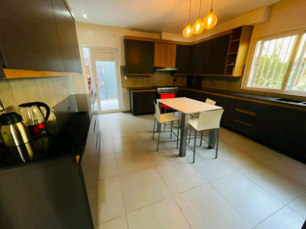 gacuriro-fully-furnished-5bedrooms-house-for-rent-at-4000-in-good-location-big-6