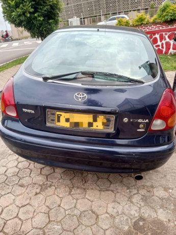 toyota-corolla-big-0