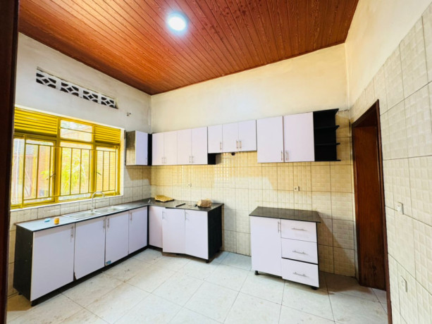 nice-house-for-rent-at-kanombe-650k-big-3