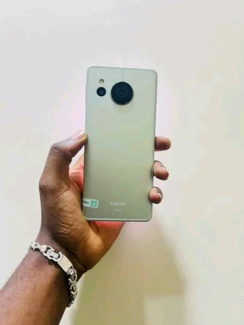 aquos-senses-8-5g-big-0