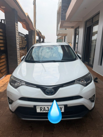 toyota-rav4-big-2