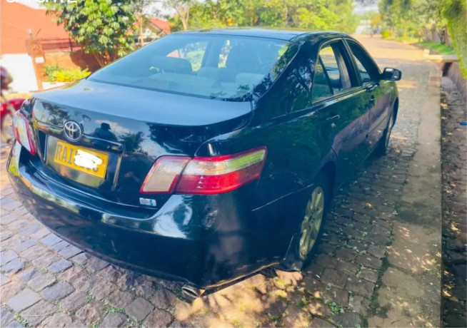 toyota-camry-big-4