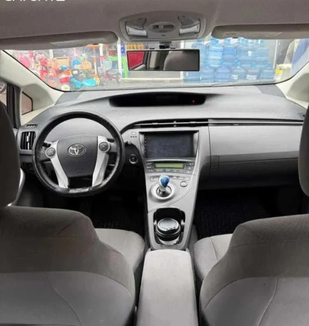 toyota-prius-big-2