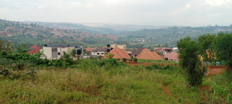 ikibanza-kigurishwa-mubirembo-byakinyinya-big-0
