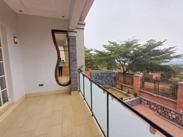 house-for-sale-in-kicukiro-kagarama-rwf-170000000-big-7