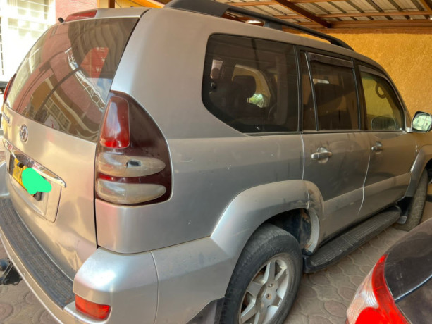 toyota-land-cruiser-big-0