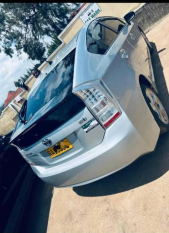 prius-big-1