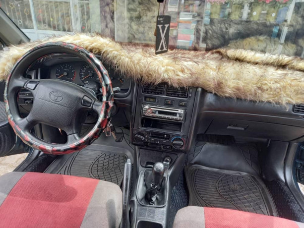 toyota-carina-e-big-0