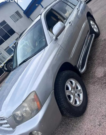 toyota-highlander-big-0