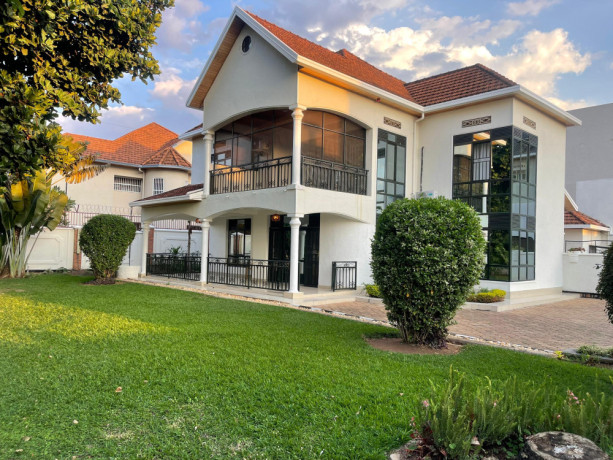 unfurnished-family-villa-available-for-rent-at-gacuriro-big-0