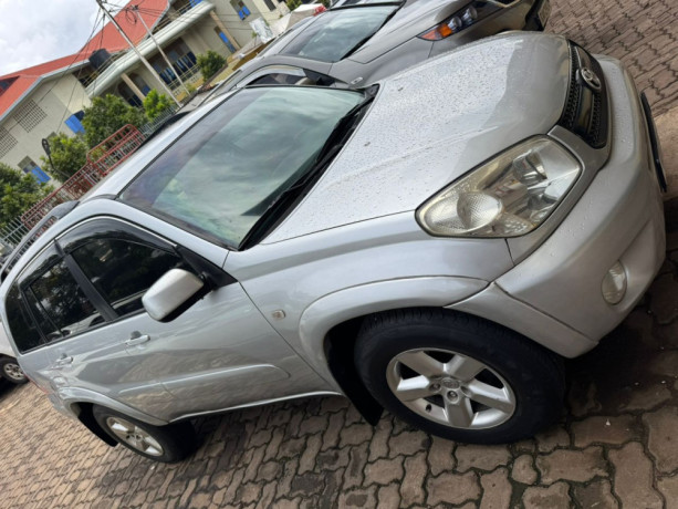toyota-rav4-big-1