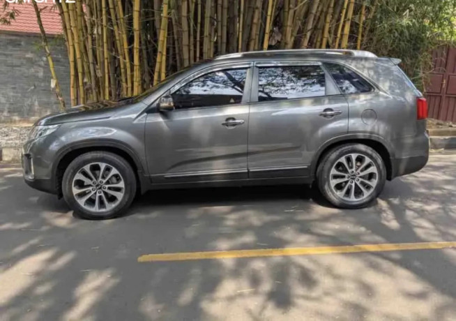kia-sorento-2013-for-sale-big-4