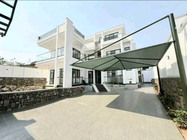 luxury-modern-villa-for-sale-in-kigali-kibagabaga-around-nyarutarama-at-600m-big-0