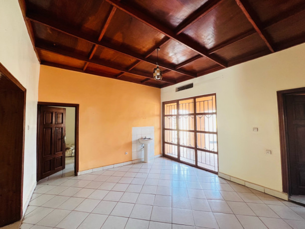 kimironko-house-for-sale-in-kigali-big-6
