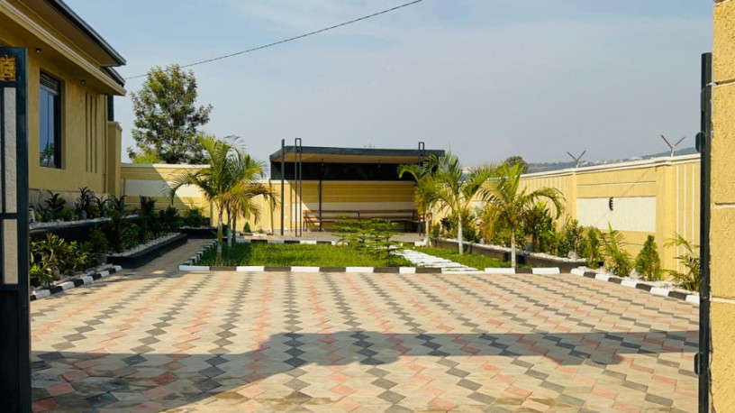 kigali-rwanda-house-for-sale-in-kanombe-busanza-big-1