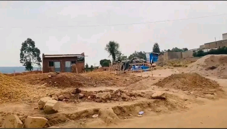 kagugu-batsinda-residential-plot-for-sale-100-million-big-0