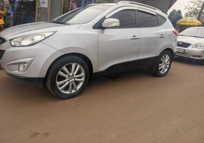 hyundai-tucson-big-0