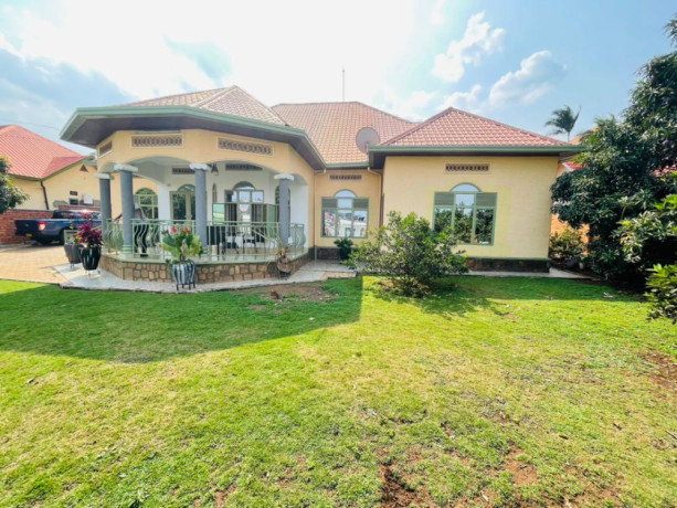big-and-nice-house-for-rent-at-kibagabaga-on-tarmac-road5beds3baths-at-2-millions-big-0
