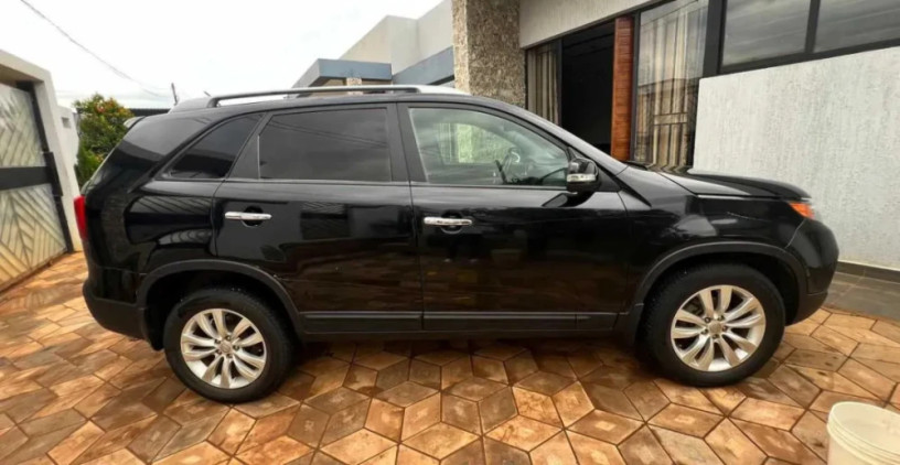 kia-sorento-2011-for-sale-big-3
