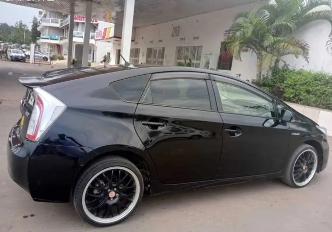 toyota-prius-hybrid-for-sale-big-0