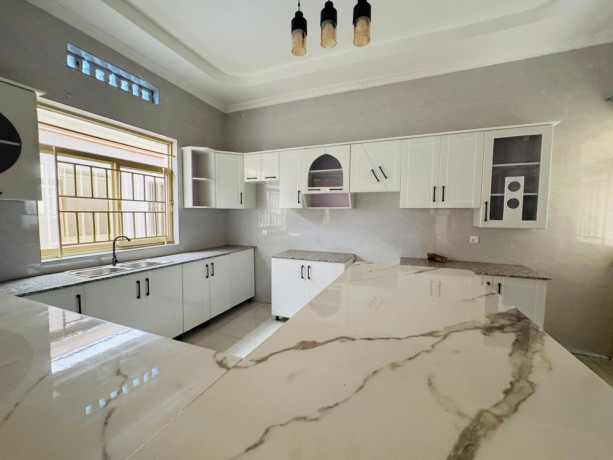kigali-rwanda-house-for-rent-in-kanombe-gasaraba-big-3