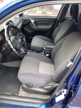 toyota-rav4-big-1