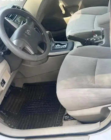 toyota-corolla-automatic-for-sale-big-2