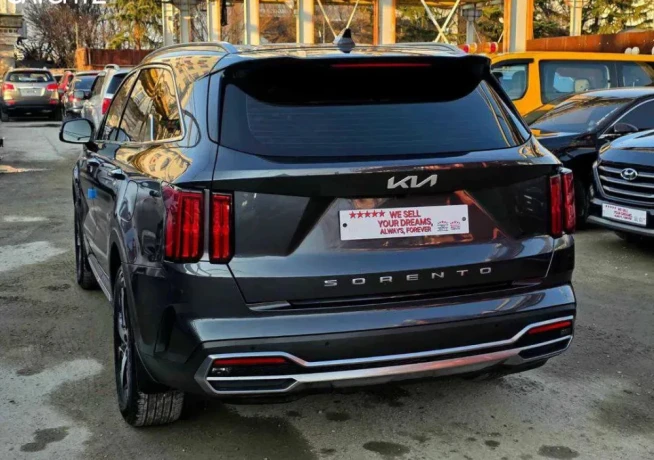 kia-sorento-2022-automatic-diesel-for-sale-big-2