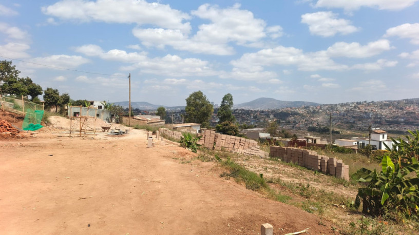 ikibanza-tugurisha-38m-kagugu-batsinda-big-1