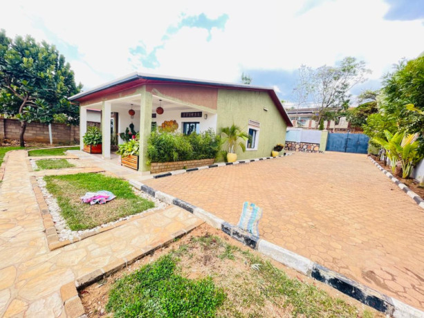 this-is-beautifully-unfurnished-house-for-rent-in-kibagabaga-on-tarmac-road-big-3